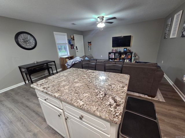 97 River Oaks Commons, Searcy, AR 72143