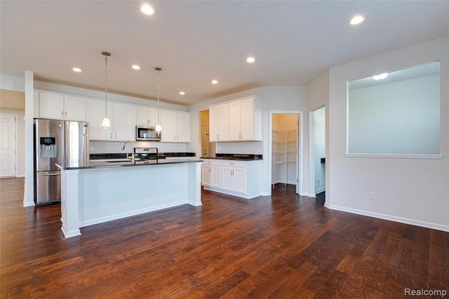 897 Harrison Street, Canton, MI 48188