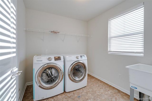 897 Harrison Street, Canton, MI 48188