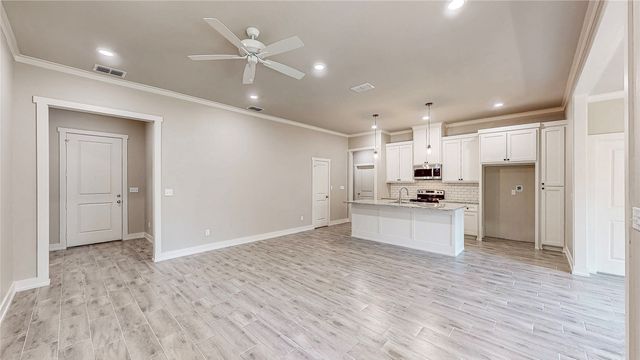 213 S Loveless Street, Bullard, TX 75757