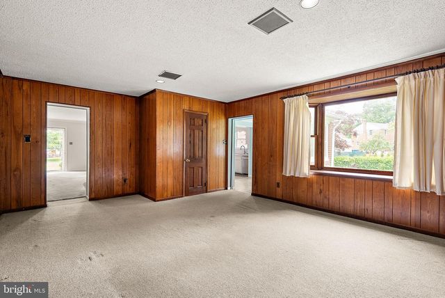 6 VILONE PL, Wilmington, DE 19805