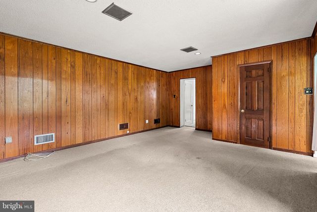 6 VILONE PL, Wilmington, DE 19805
