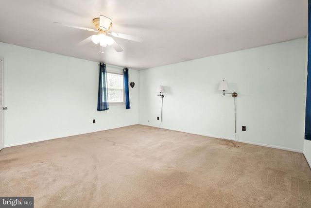 6 VILONE PL, Wilmington, DE 19805