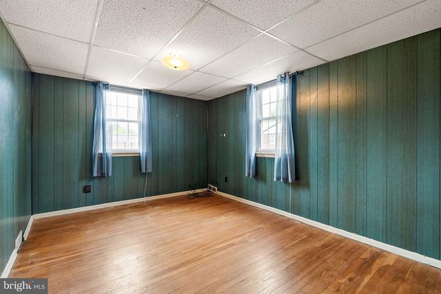 6 VILONE PL, Wilmington, DE 19805