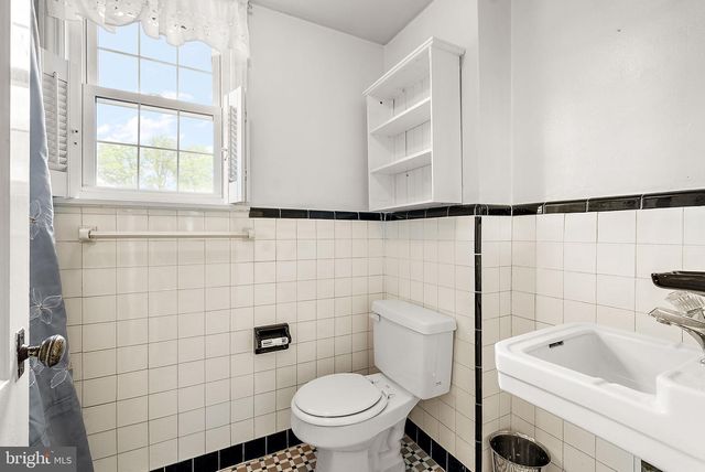 6 VILONE PL, Wilmington, DE 19805