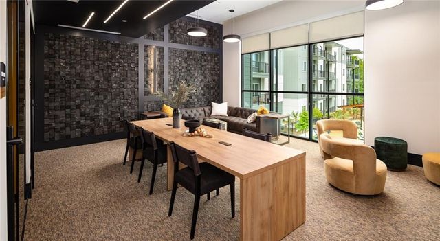 6000 Ava Ave C2, Gainesville, GA 30504