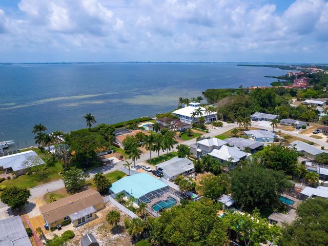 3115 BAY DRIVE, Bradenton, FL 34207
