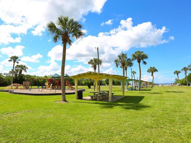3115 BAY DRIVE, Bradenton, FL 34207