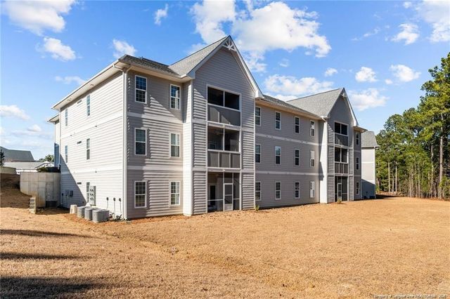 188 Gallery Drive 302, Spring Lake, NC 28390