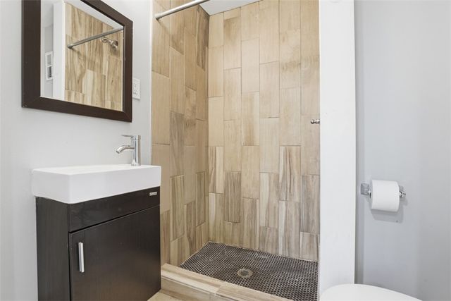 2400 Leticoe St, South Side, PA 15203