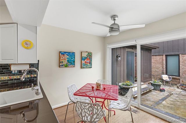 4042 Chablis Street, West Bloomfield, MI 48323