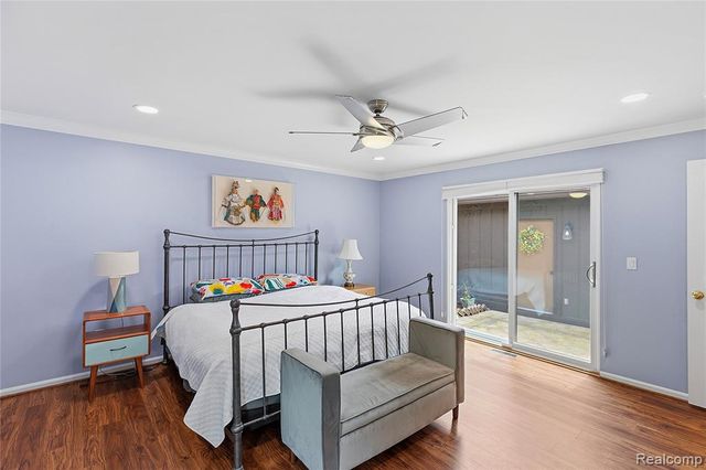 4042 Chablis Street, West Bloomfield, MI 48323