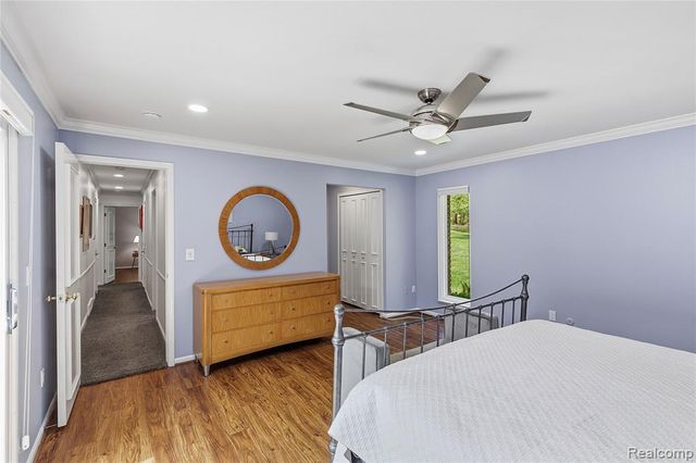 4042 Chablis Street, West Bloomfield, MI 48323