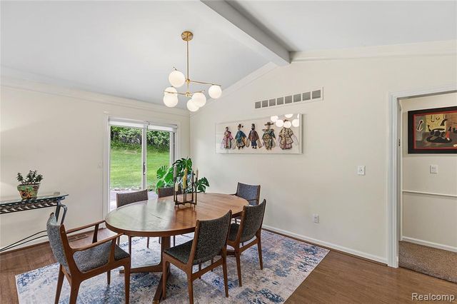 4042 Chablis Street, West Bloomfield, MI 48323