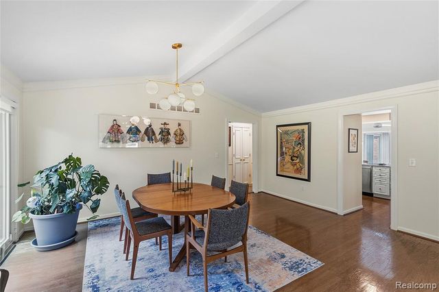 4042 Chablis Street, West Bloomfield, MI 48323