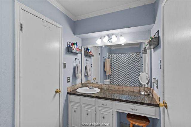 3517 Oak Hollow, Bryan, TX 77802