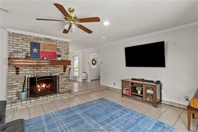 3517 Oak Hollow, Bryan, TX 77802