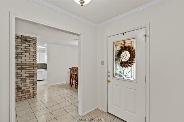 3517 Oak Hollow, Bryan, TX 77802