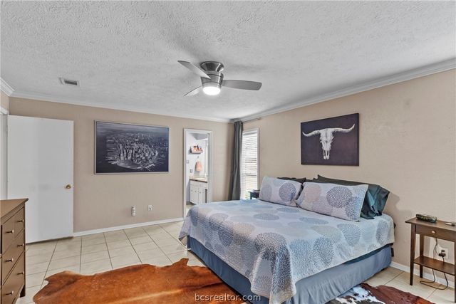 3517 Oak Hollow, Bryan, TX 77802