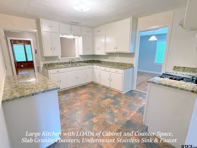 902 W 9th St., Tyler, TX 75701