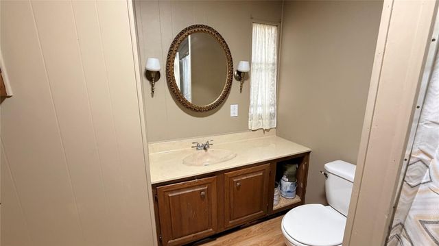 247 N Onalaska, Onalaska, TX 77360