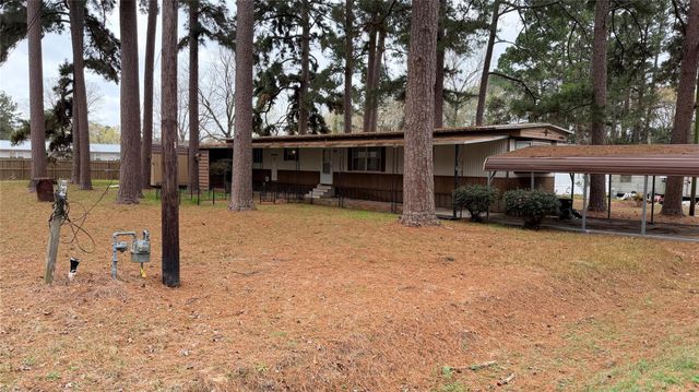 247 N Onalaska, Onalaska, TX 77360