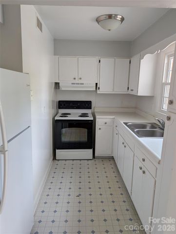 916 Mcalway Road D, Charlotte, NC 28211