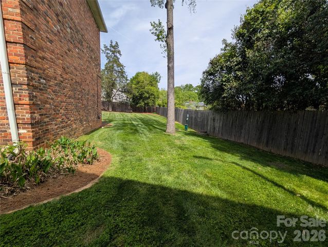 916 Mcalway Road D, Charlotte, NC 28211