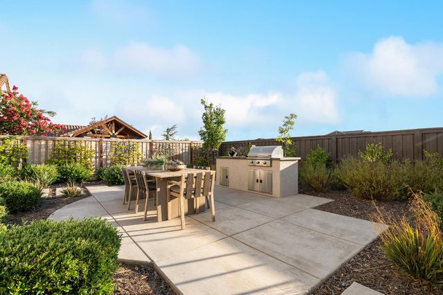9450 Preservation St, Roseville, CA 95747