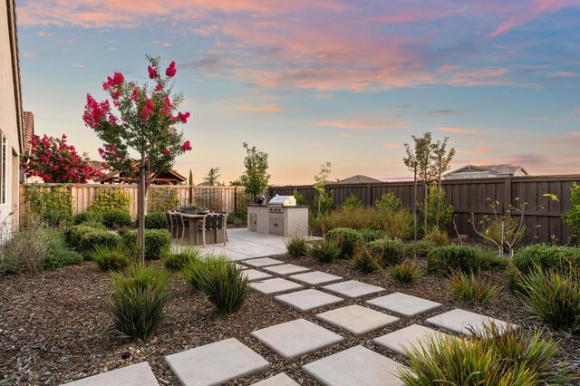 9450 Preservation St, Roseville, CA 95747