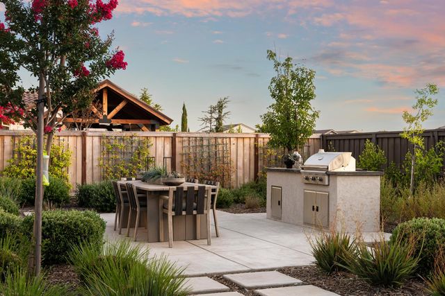 9450 Preservation St, Roseville, CA 95747