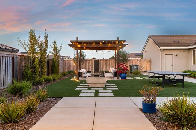9450 Preservation St, Roseville, CA 95747