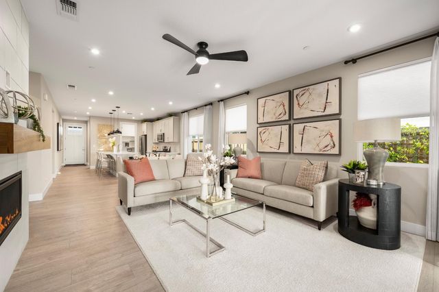 9450 Preservation St, Roseville, CA 95747