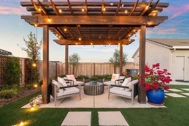 9450 Preservation St, Roseville, CA 95747