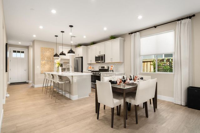 9450 Preservation St, Roseville, CA 95747