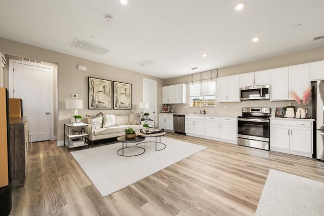 9450 Preservation St, Roseville, CA 95747