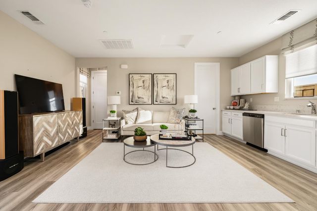 9450 Preservation St, Roseville, CA 95747