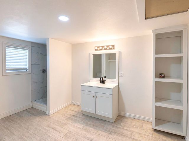1414 N Binkley Avenue, Sherman, TX 75092