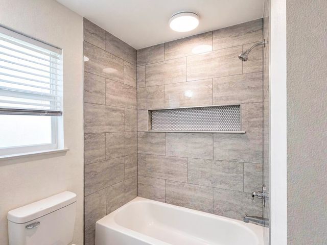1414 N Binkley Avenue, Sherman, TX 75092
