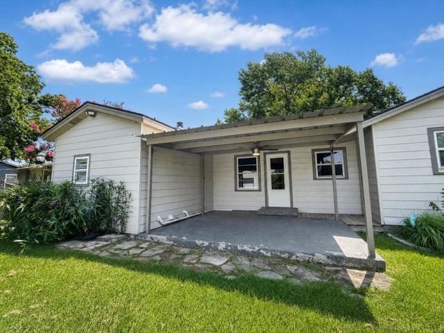 1414 N Binkley Avenue, Sherman, TX 75092