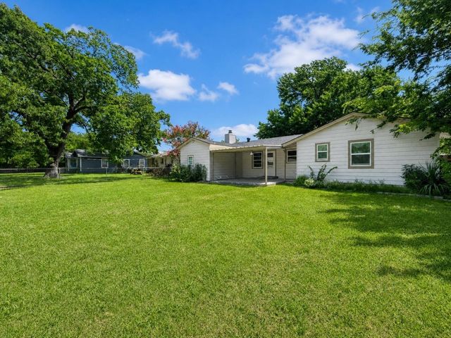1414 N Binkley Avenue, Sherman, TX 75092