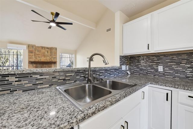 7534 Eight Willows, Missouri City, TX 77489