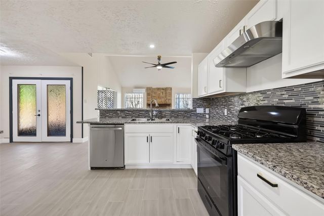 7534 Eight Willows, Missouri City, TX 77489