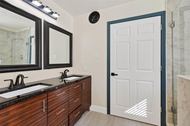 7534 Eight Willows, Missouri City, TX 77489