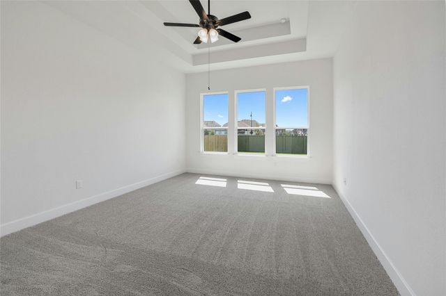 436 Hollister DR, Liberty Hill, TX 78642