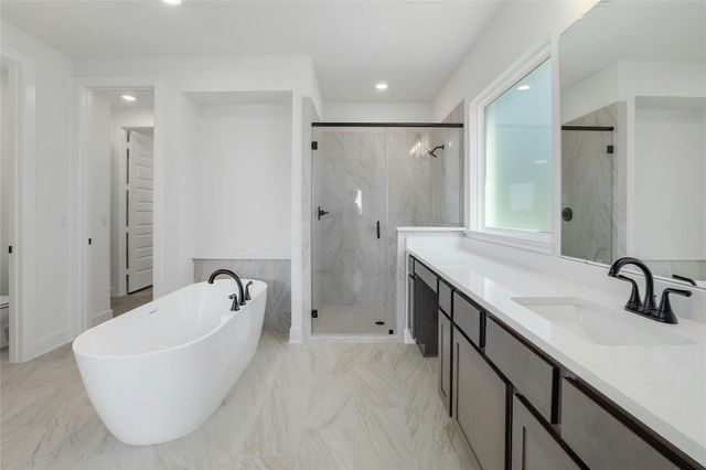 436 Hollister DR, Liberty Hill, TX 78642