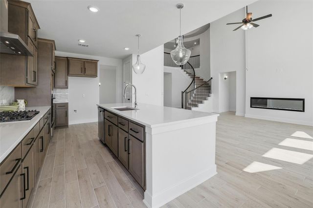 436 Hollister DR, Liberty Hill, TX 78642
