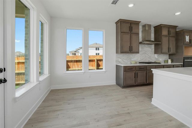 436 Hollister DR, Liberty Hill, TX 78642