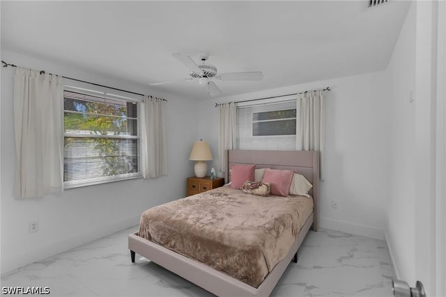 178 Torrey Pines PT, Naples, FL 34113