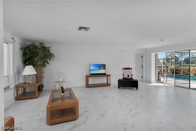 178 Torrey Pines PT, Naples, FL 34113